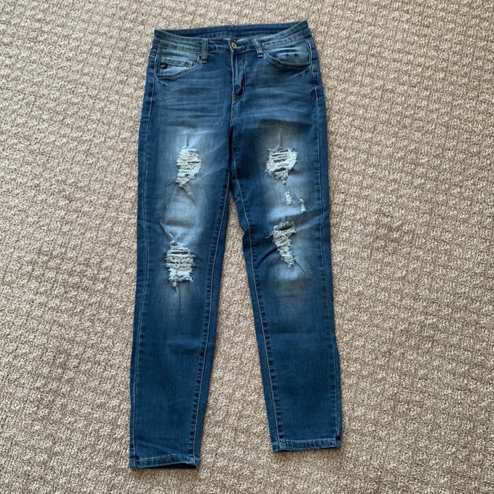KanCan Ankle Mid Rise Ripped Jeans